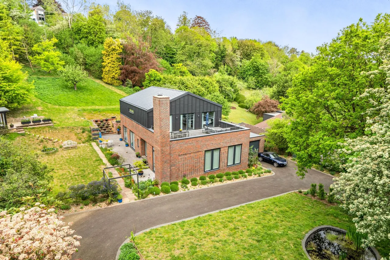 Slines Oak Road, Woldingham, CR3, photo 4