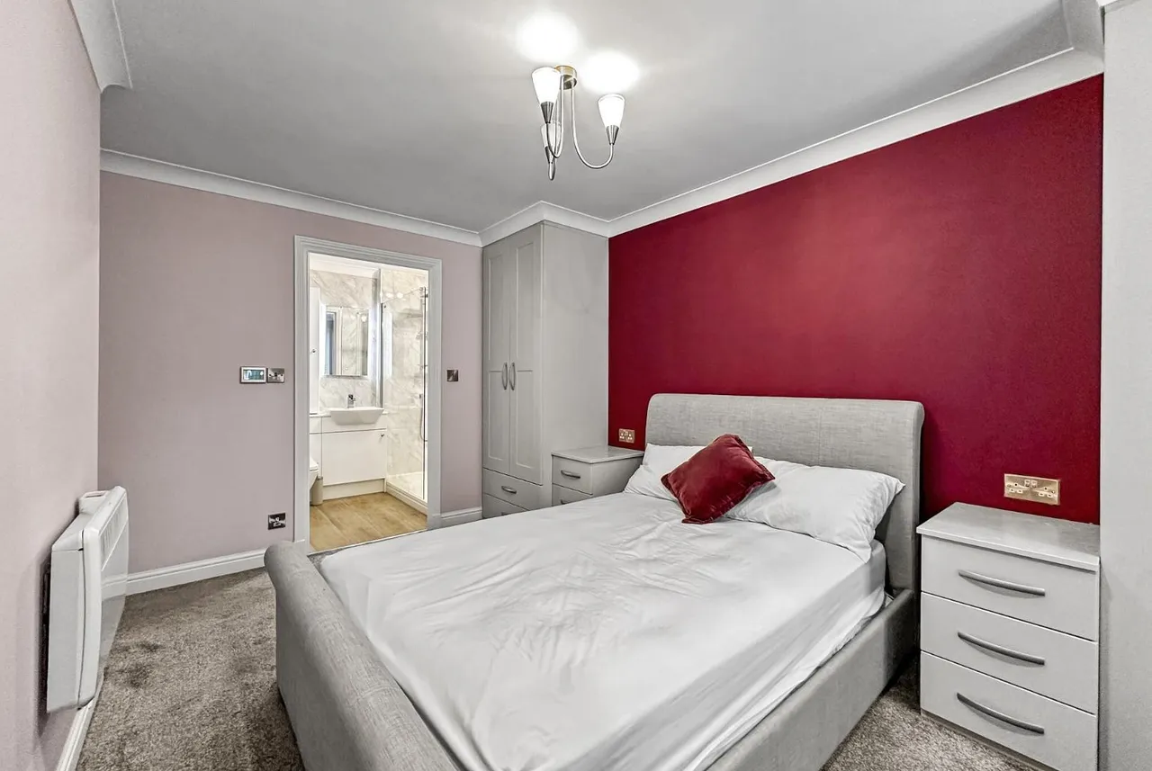 Racefield Road, Altrincham, Cheshire WA14 4AP, photo 11