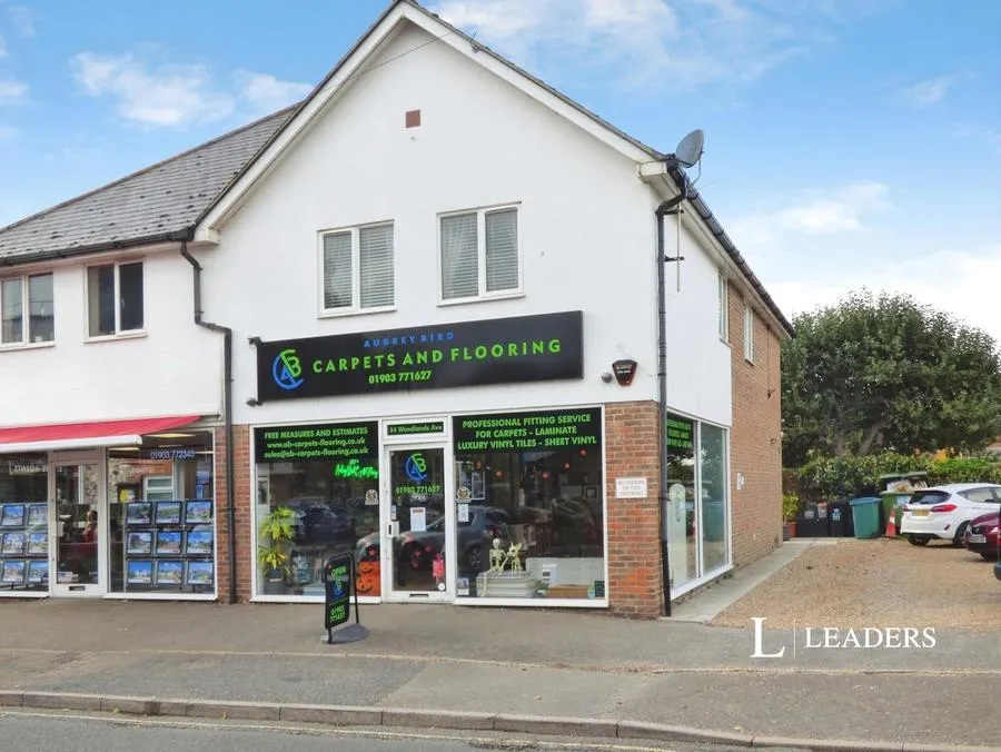 2 bed flat to rent, Woodlands Avenue, Rustington, BN16