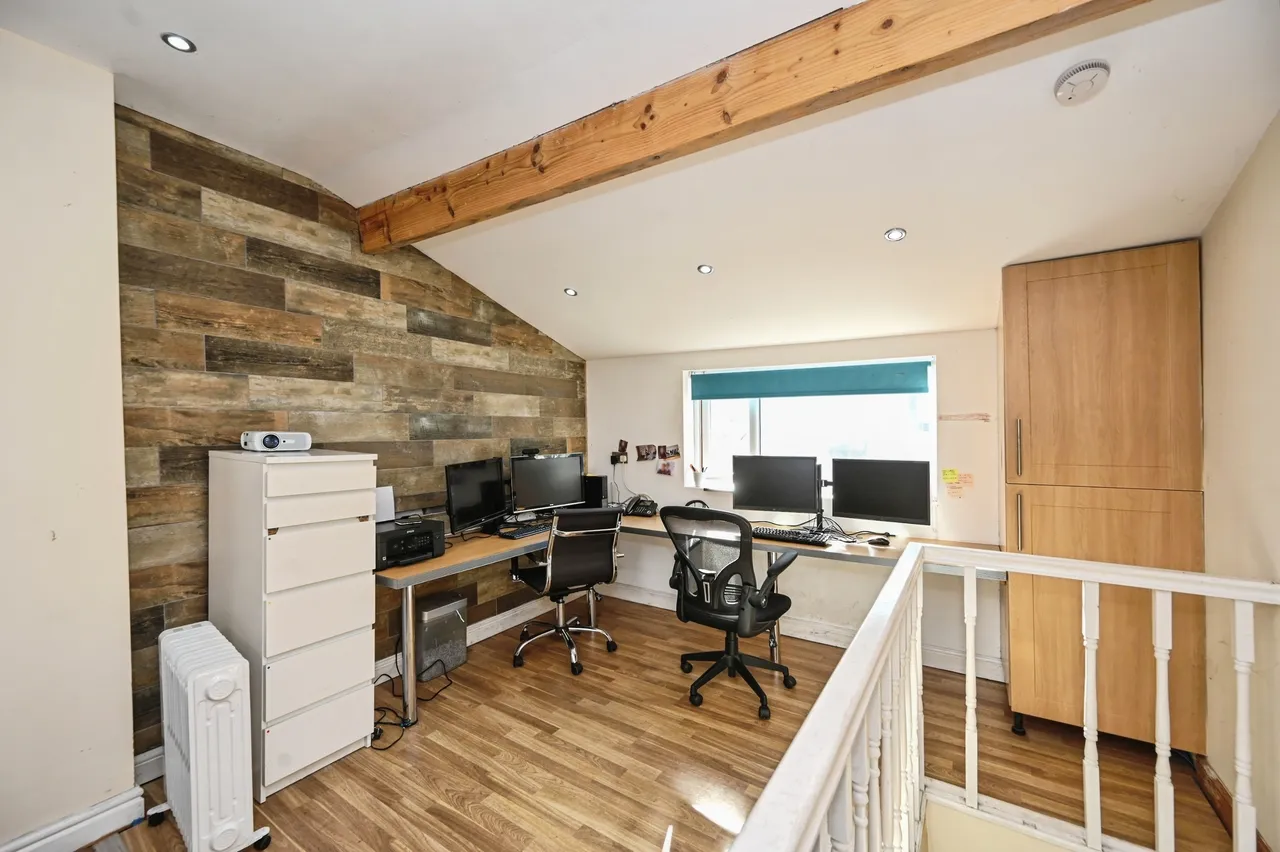 School Lane, Standish, WN6, photo 16