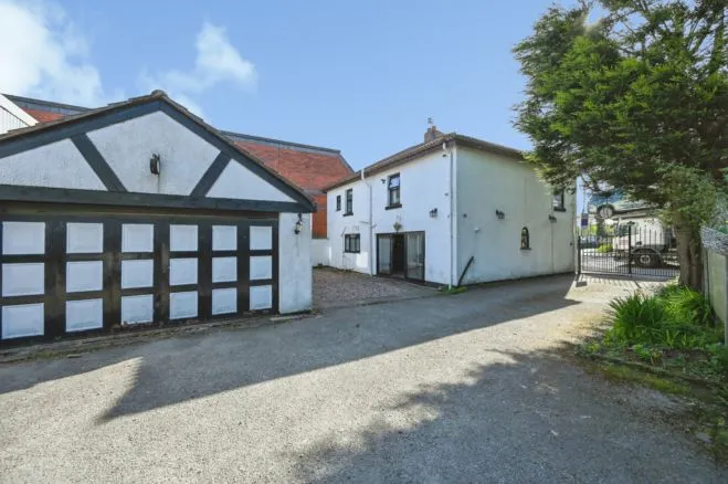 School Lane, Standish, WN6, photo 30