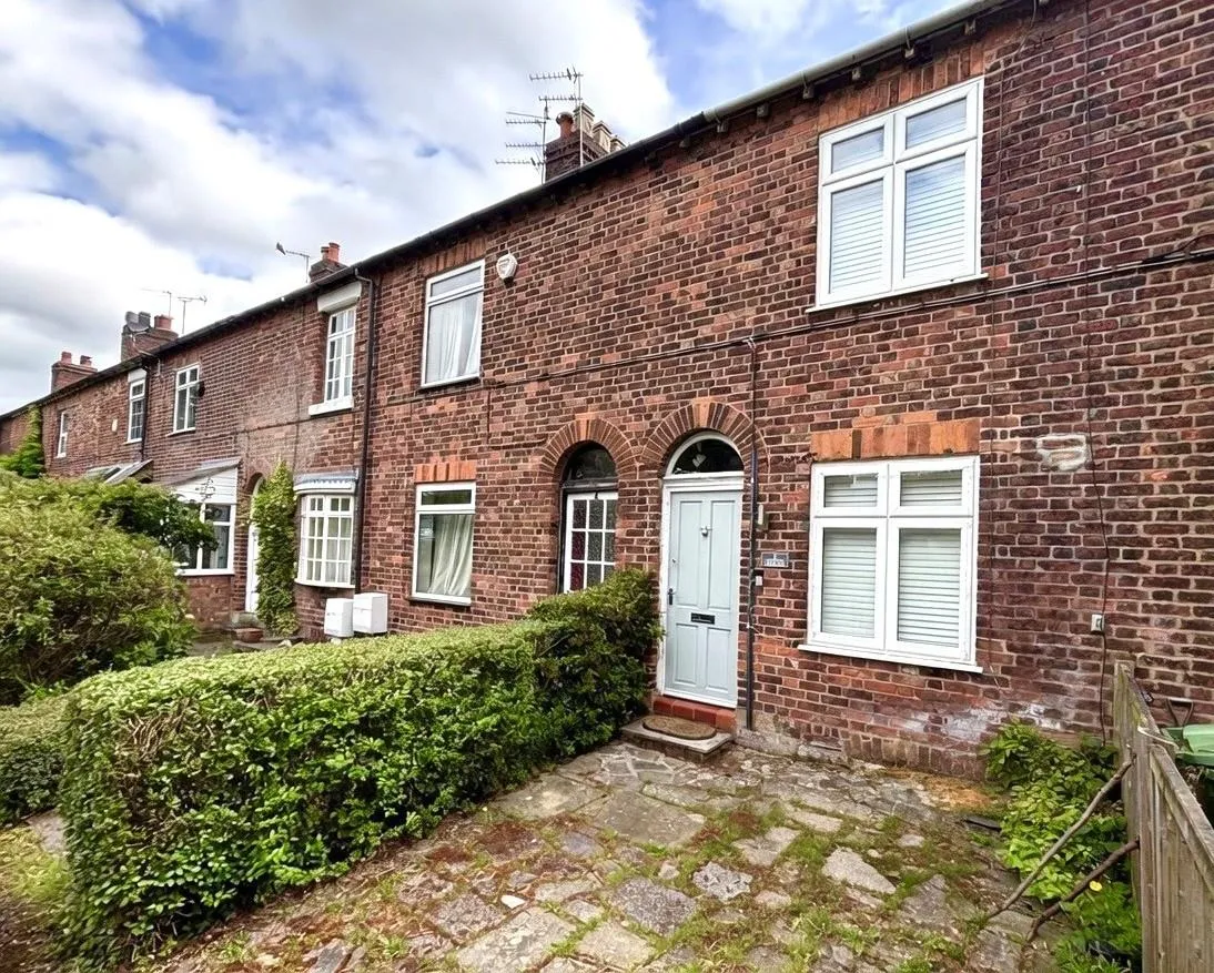 2 bed house for sale, Queens Terrace, Handforth, SK9