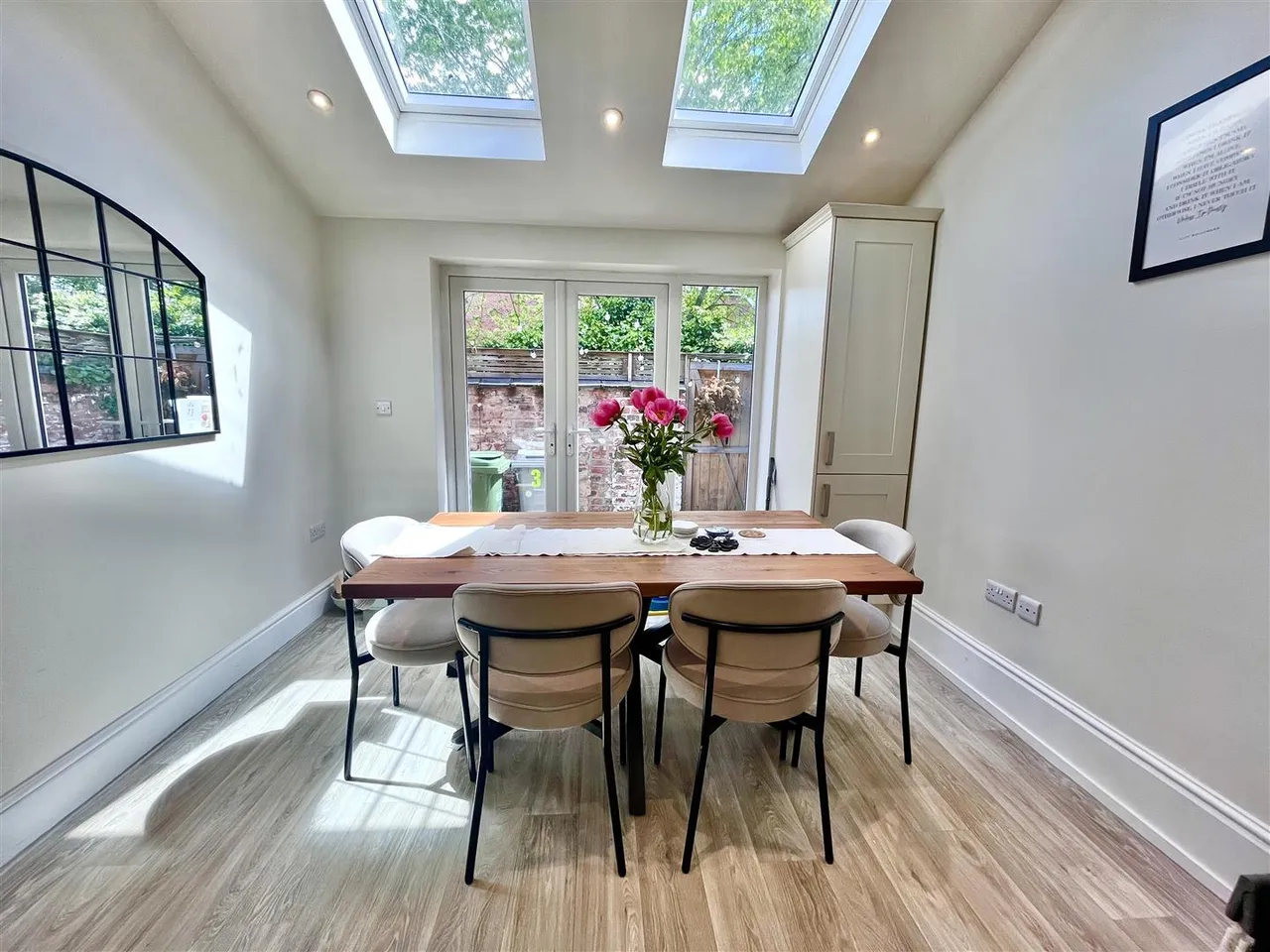 Queens Terrace, Handforth, SK9, photo 3