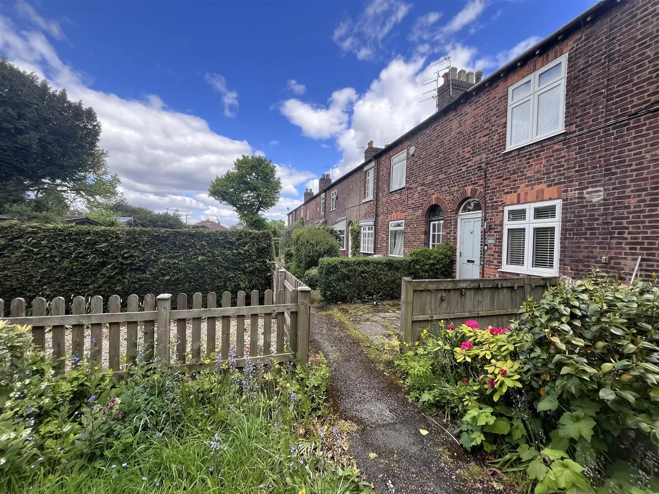 Queens Terrace, Handforth, SK9, photo 12