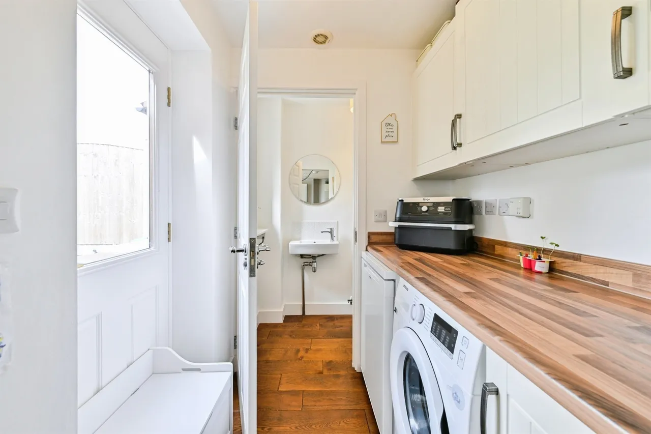 The Hay Fields, Rainworth, NG21, photo 11