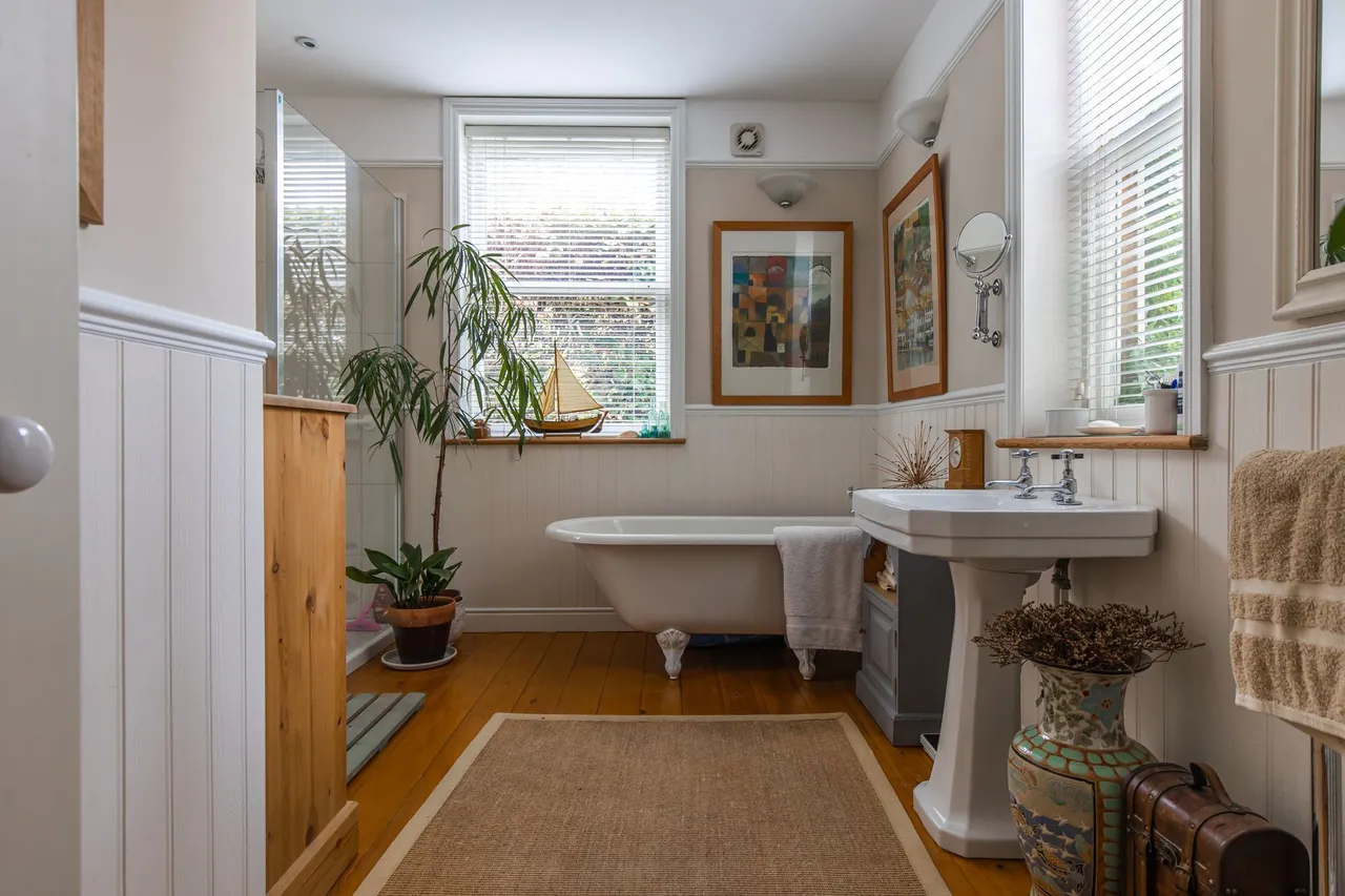 Detached Victorian Home in Dereham, photo 14