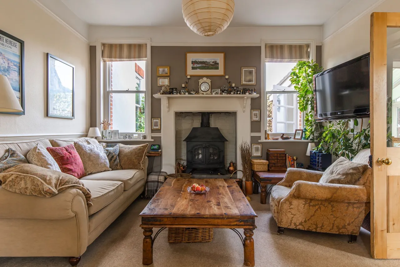 Detached Victorian Home in Dereham, photo 2