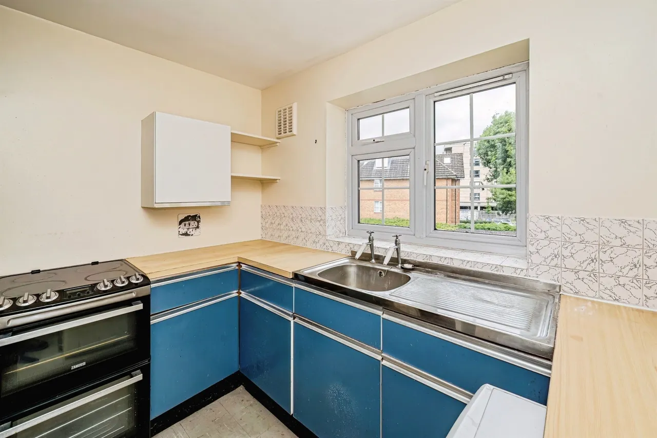 Arborfield Close, Slough, photo 11