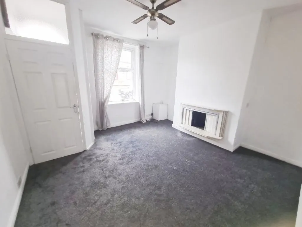Newton Street, Droylsden, M43, photo 4