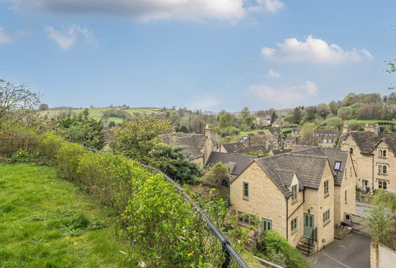 High Street, Gloucestershire, Avening, GL8 8LU, photo 19