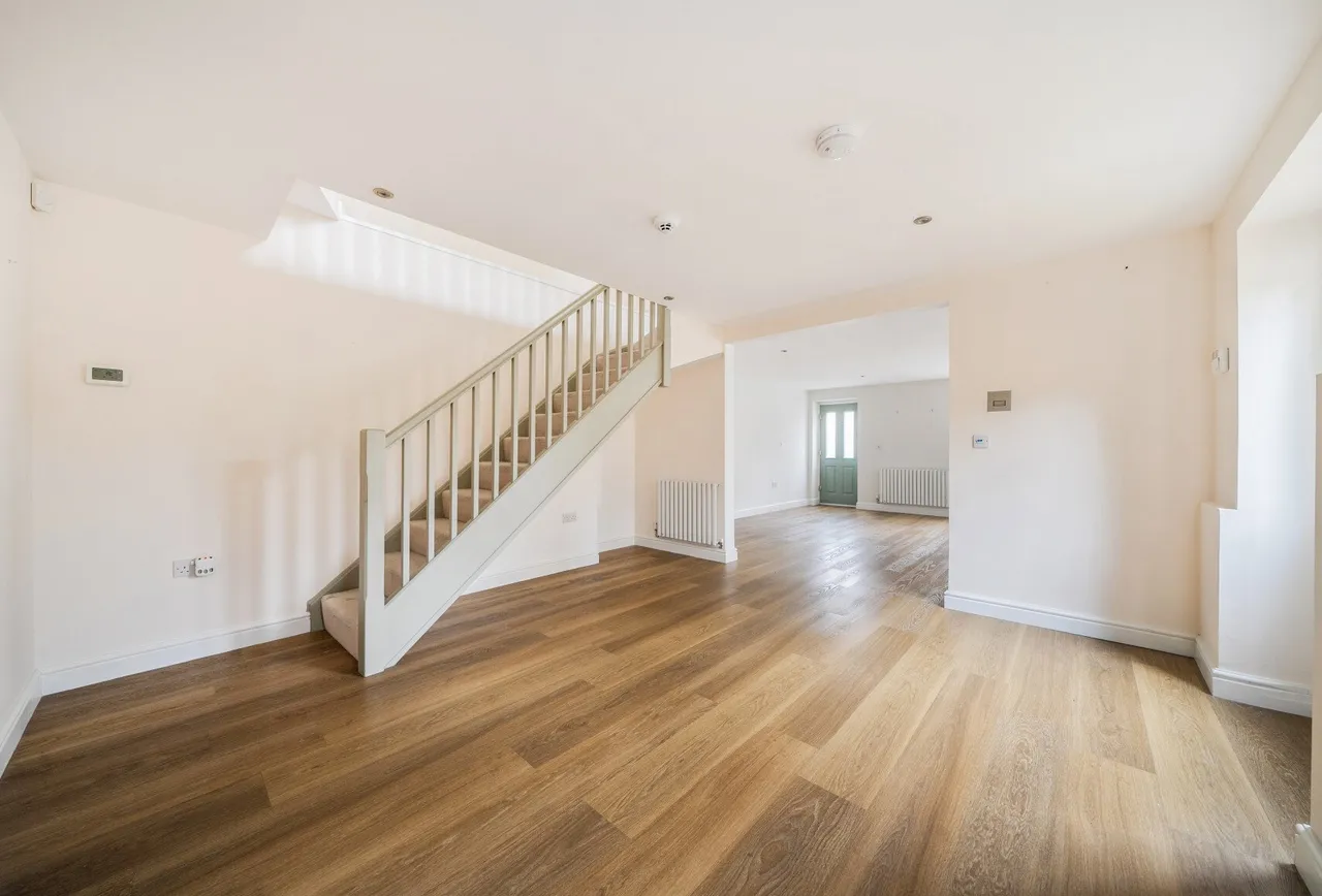 High Street, Gloucestershire, Avening, GL8 8LU, photo 7