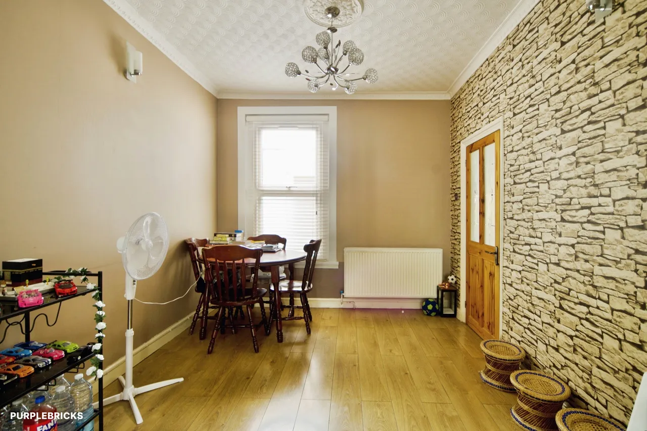 Sherrard Road, London, E7, photo 22