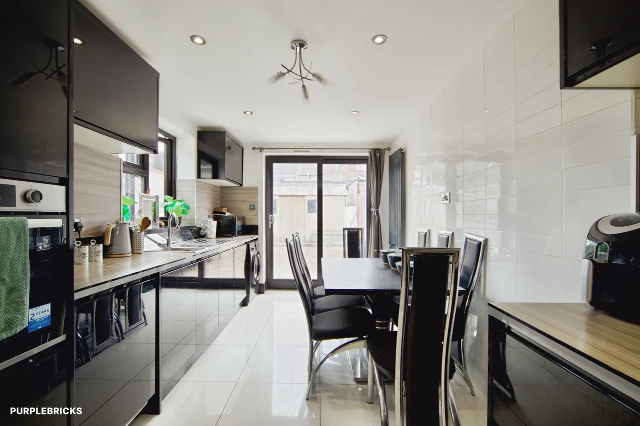 Sherrard Road, London, E7, photo 7