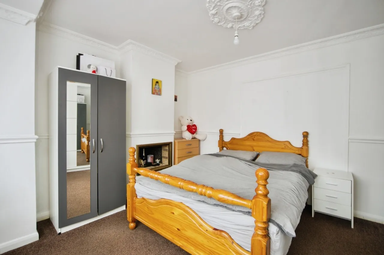 Sheppey Road, Dagenham, Essex, RM9, photo 10