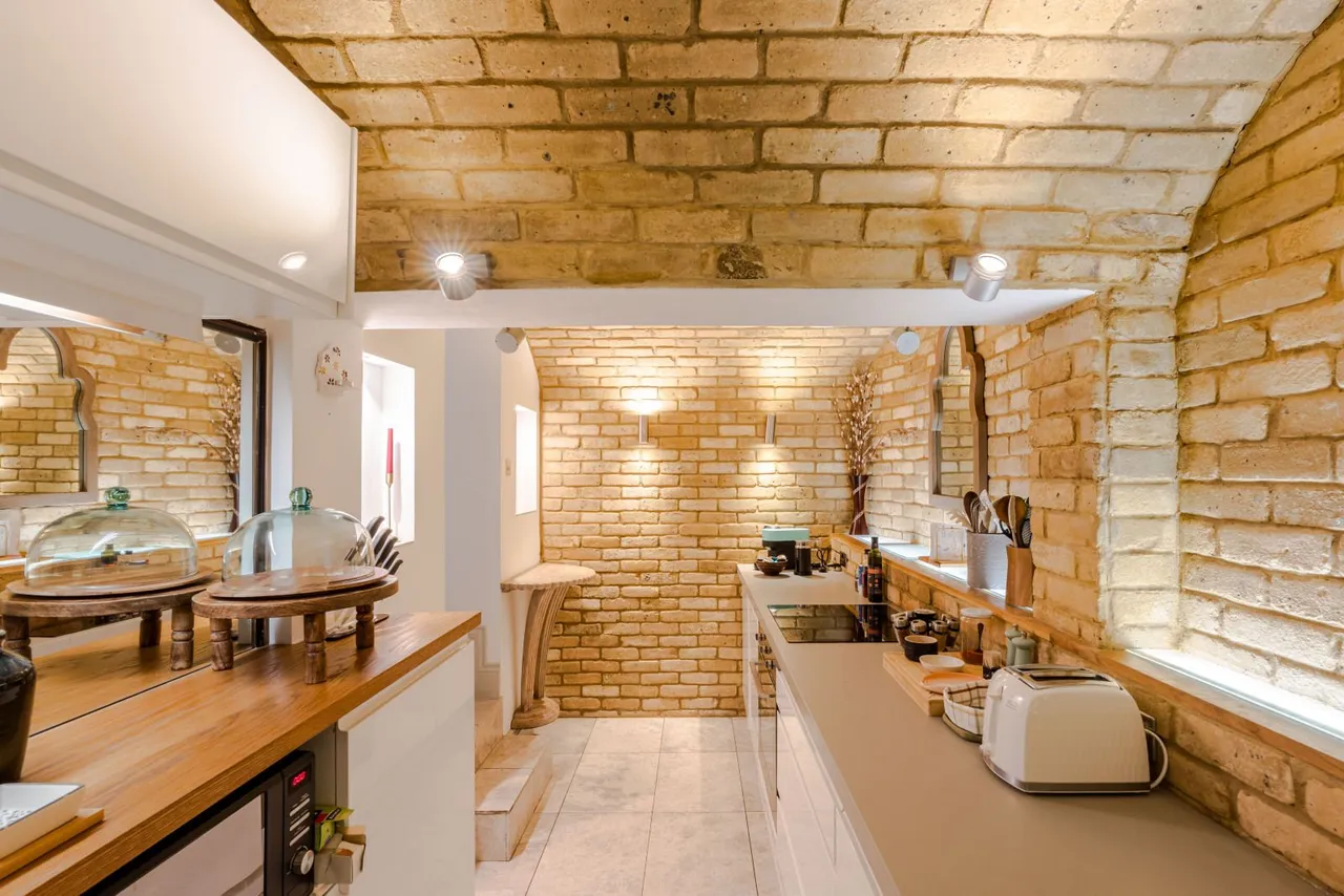 Ladbroke Grove, Notting Hill, London, W11 2HB, photo 3