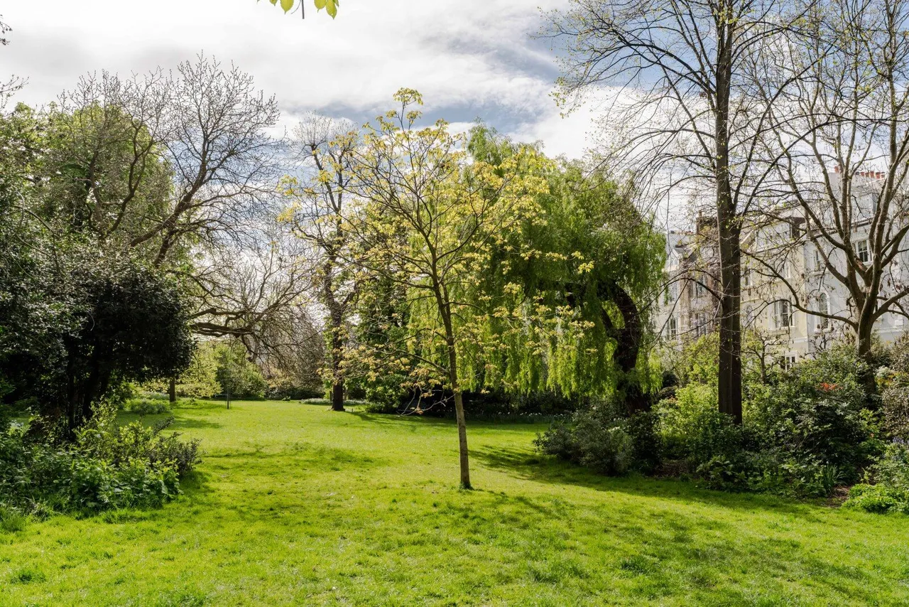 Ladbroke Grove, Notting Hill, London, W11 2HB, photo 6