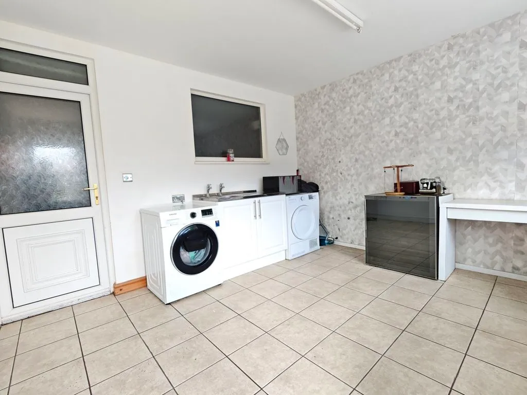 Avon Close, Carlisle CA2 6RZ, photo 11