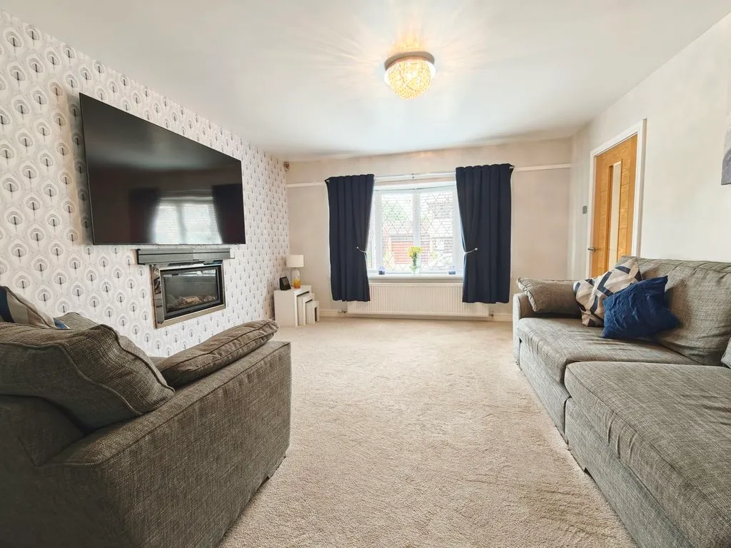 Avon Close, Carlisle CA2 6RZ, photo 4