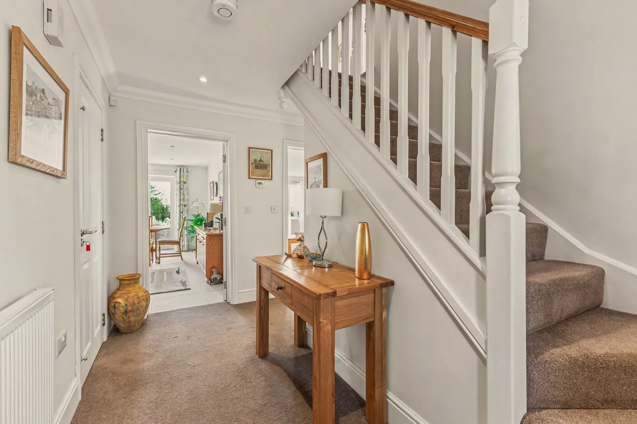 Llewellyn Close, Fladbury, WR10, photo 4