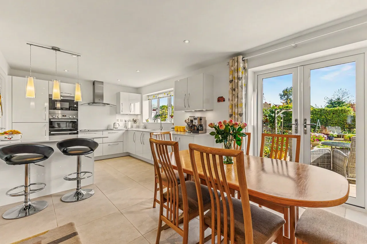 Llewellyn Close, Fladbury, WR10, photo 19