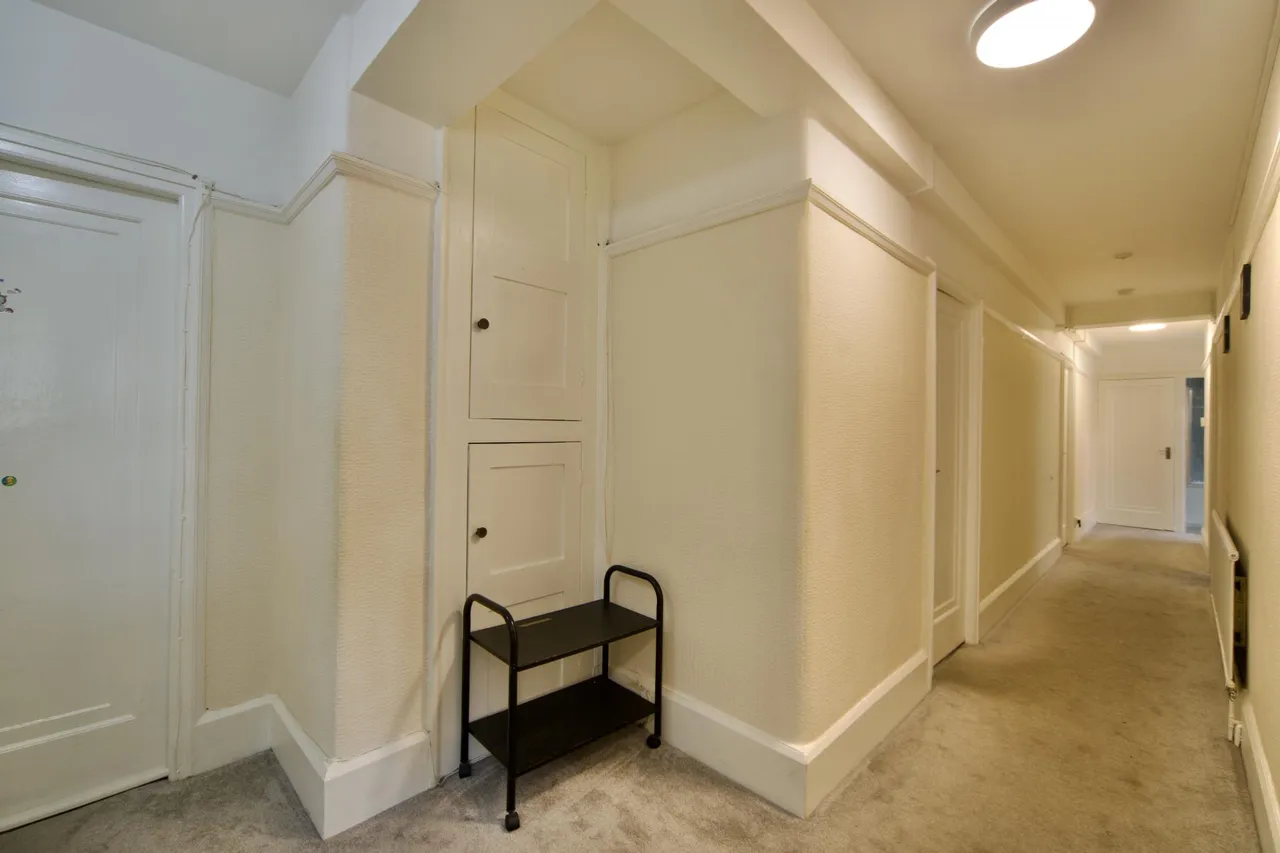Cheyne Close, London, NW4, photo 15