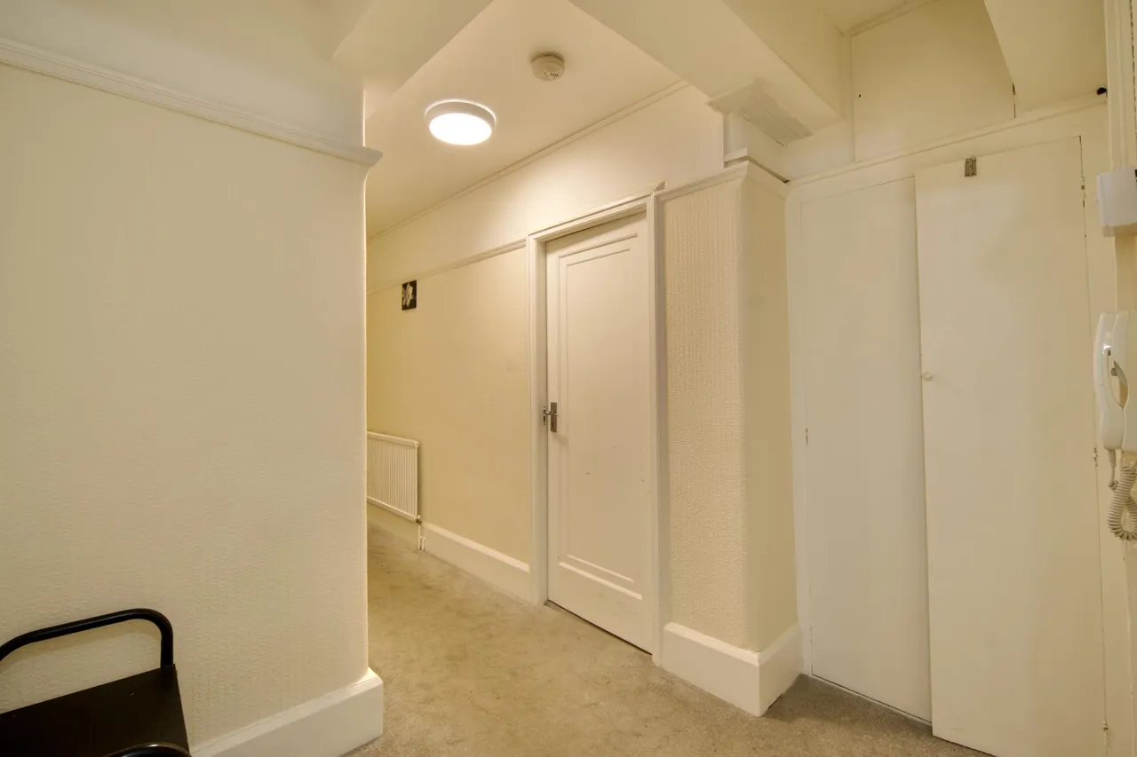 Cheyne Close, London, NW4, photo 13