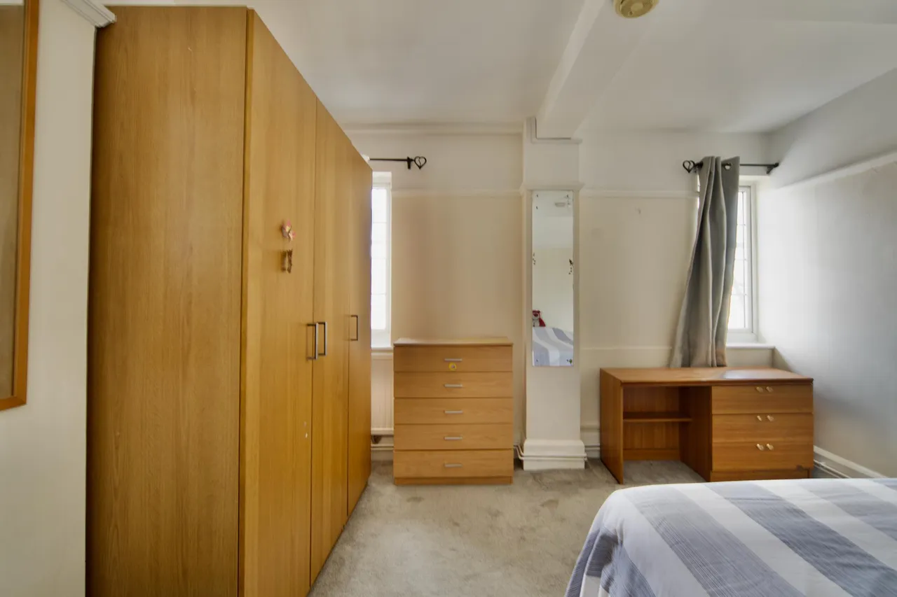 Cheyne Close, London, NW4, photo 14