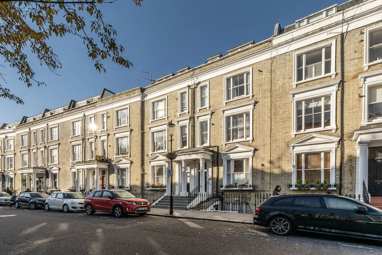 Flat 4, 41-43 Eardley Crescent, London, photo 8