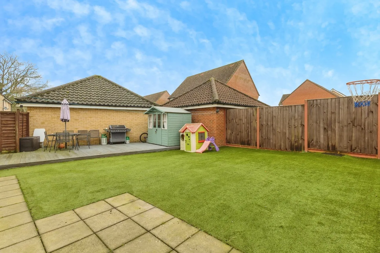 Stirling Road, Carbrooke, Thetford, Norfolk, IP25, photo 21