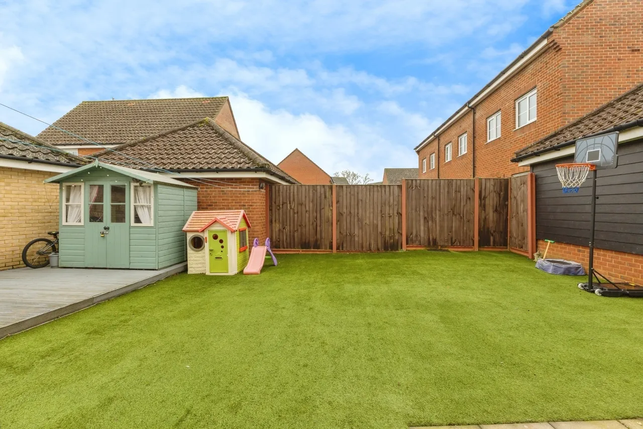 Stirling Road, Carbrooke, Thetford, Norfolk, IP25, photo 22