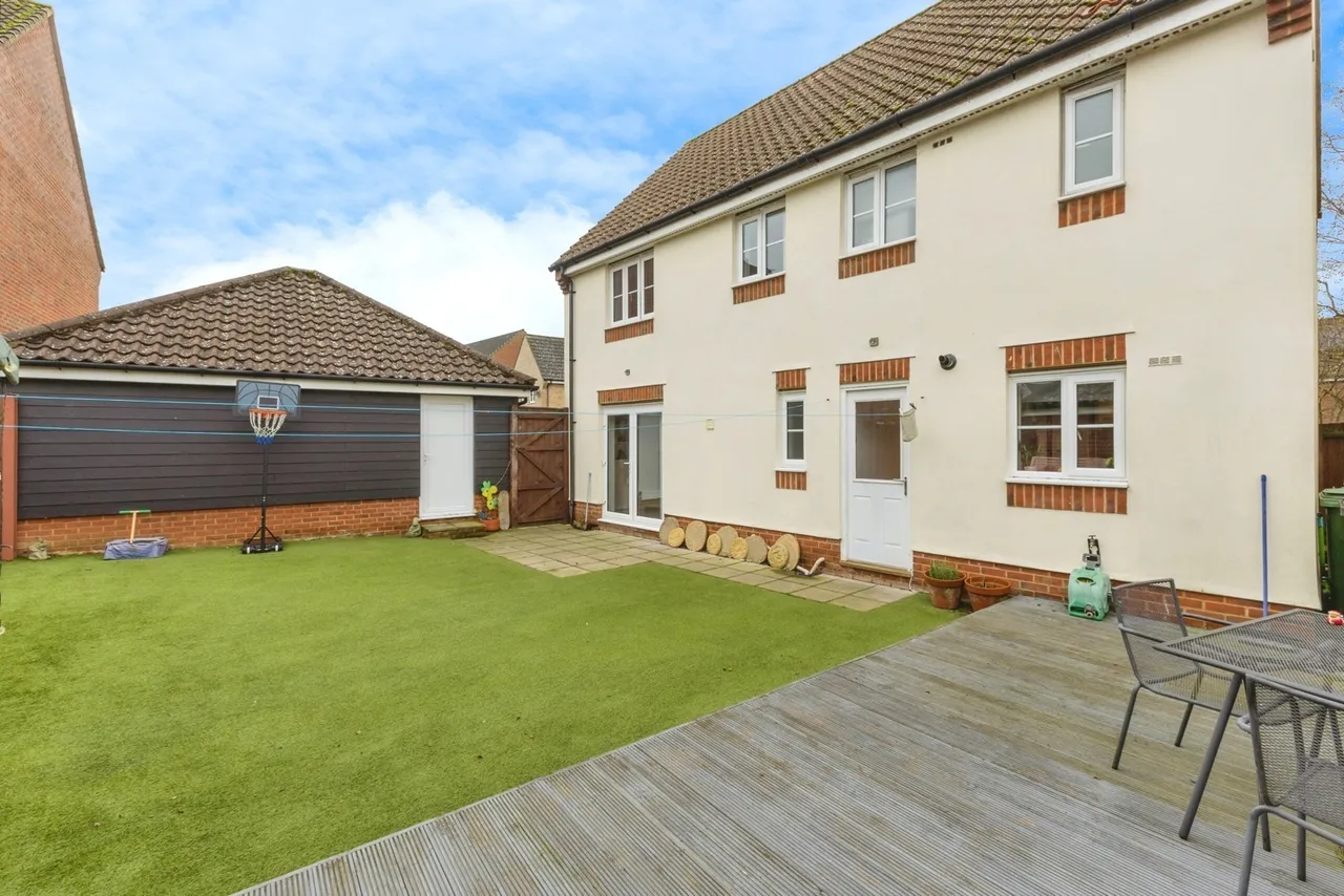 Stirling Road, Carbrooke, Thetford, Norfolk, IP25, photo 25