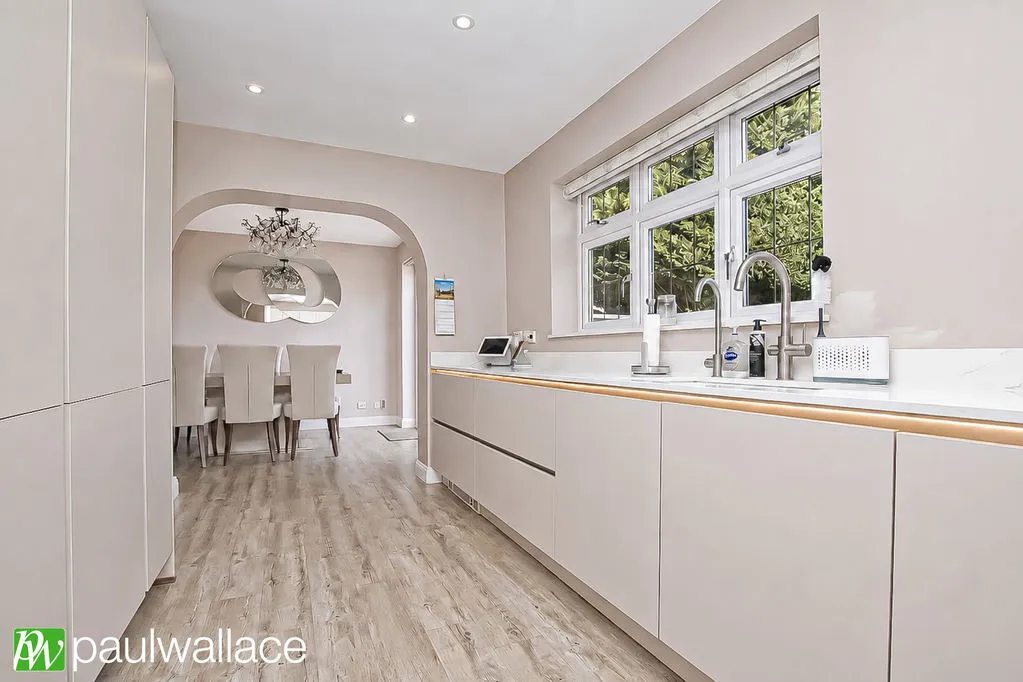 Roselands Avenue, Hoddesdon, EN11, photo 9