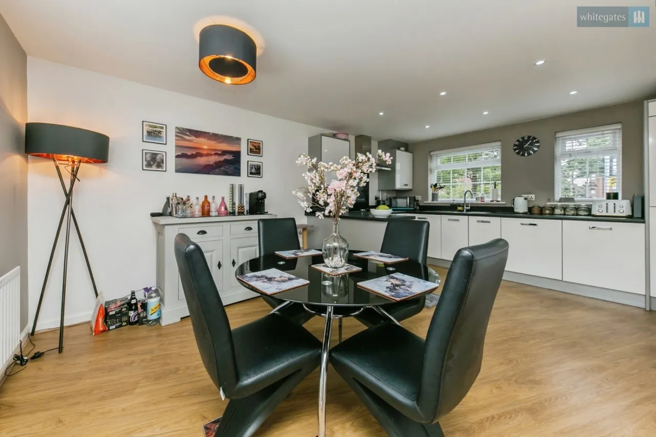 Maureen Campbell Drive, Weston, CW2, photo 4