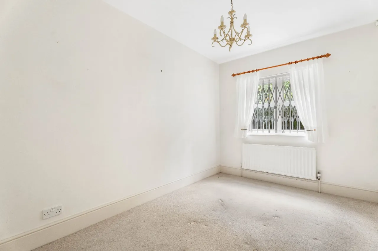Uxbridge Road, Stanmore, HA7, photo 14