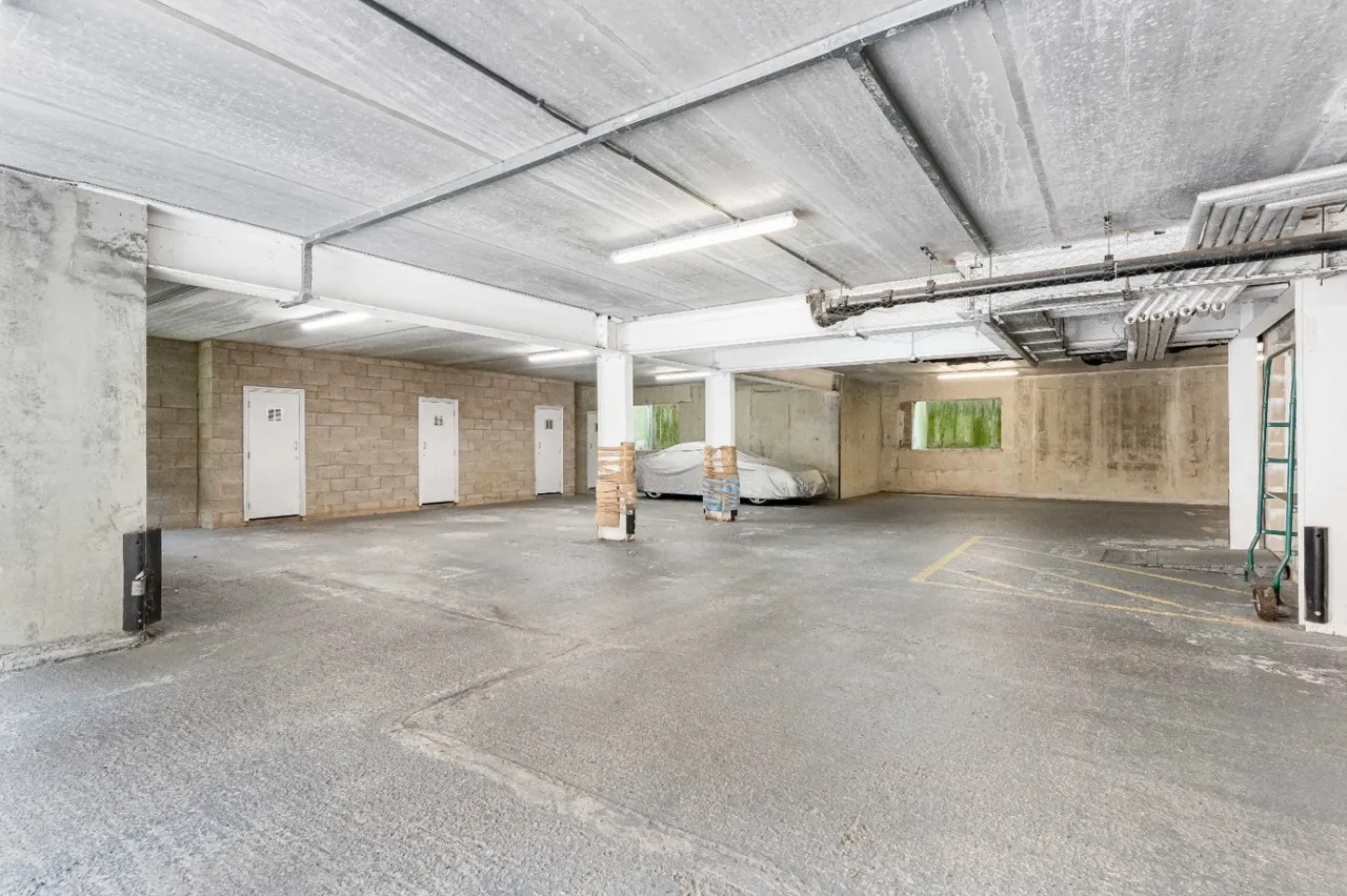 Uxbridge Road, Stanmore, HA7, photo 20