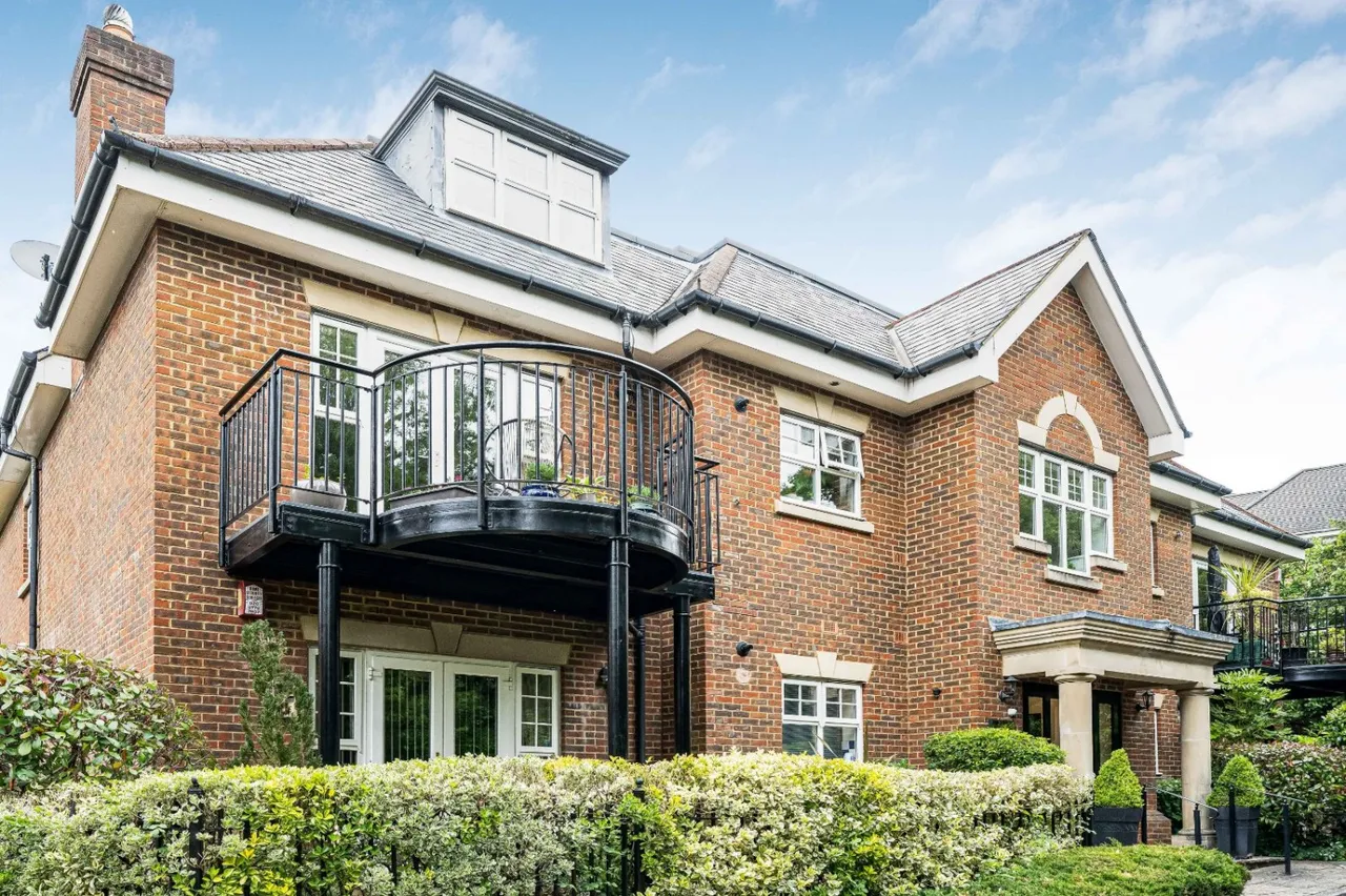 Uxbridge Road, Stanmore, HA7, photo 13