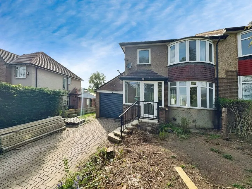 3 bed house to rent, Broomfield Road, Fixby, HD2