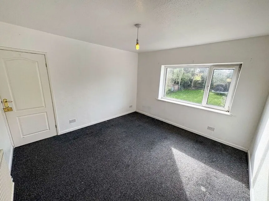 Broomfield Road, Fixby, HD2, photo 18