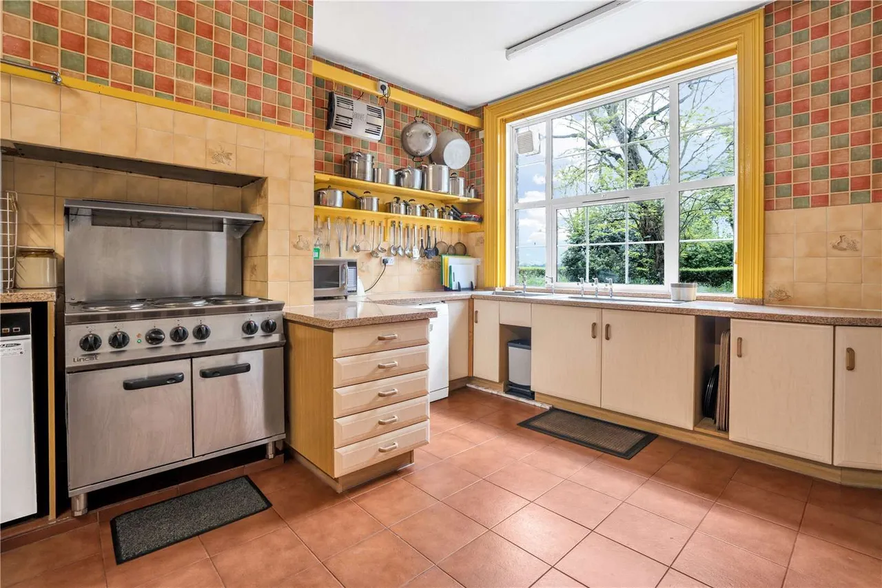 Church Road, Weybread, Diss, Suffolk, IP21 5TR, photo 11