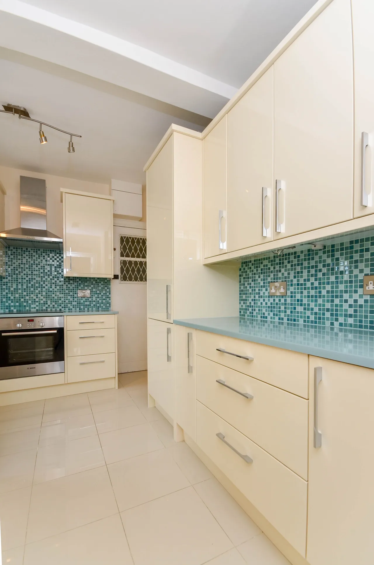 26 Marlborough Court, Pembroke Road, London, photo 8