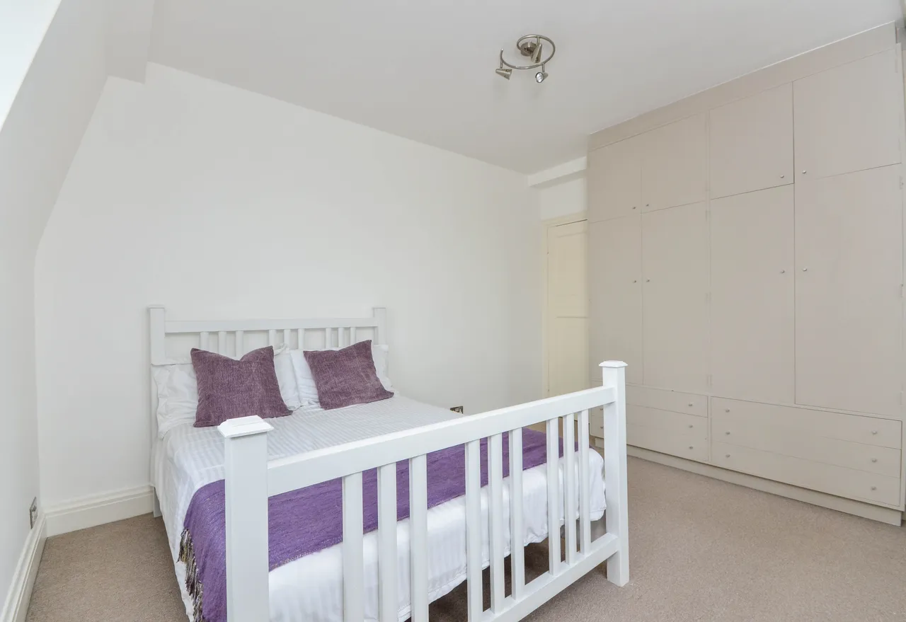 26 Marlborough Court, Pembroke Road, London, photo 11