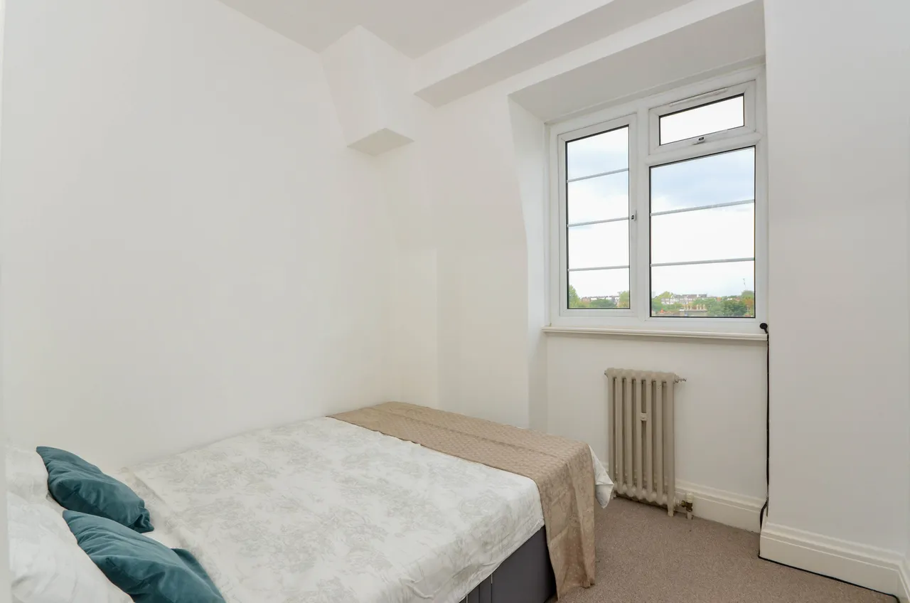 26 Marlborough Court, Pembroke Road, London, photo 12