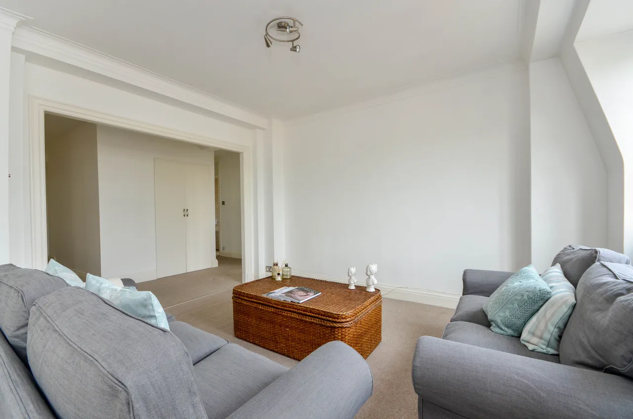 26 Marlborough Court, Pembroke Road, London, photo 7