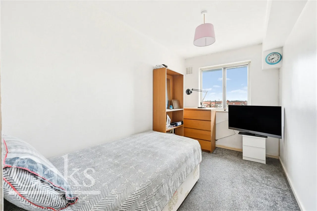 Campbell Close, Streatham, SW16, photo 6