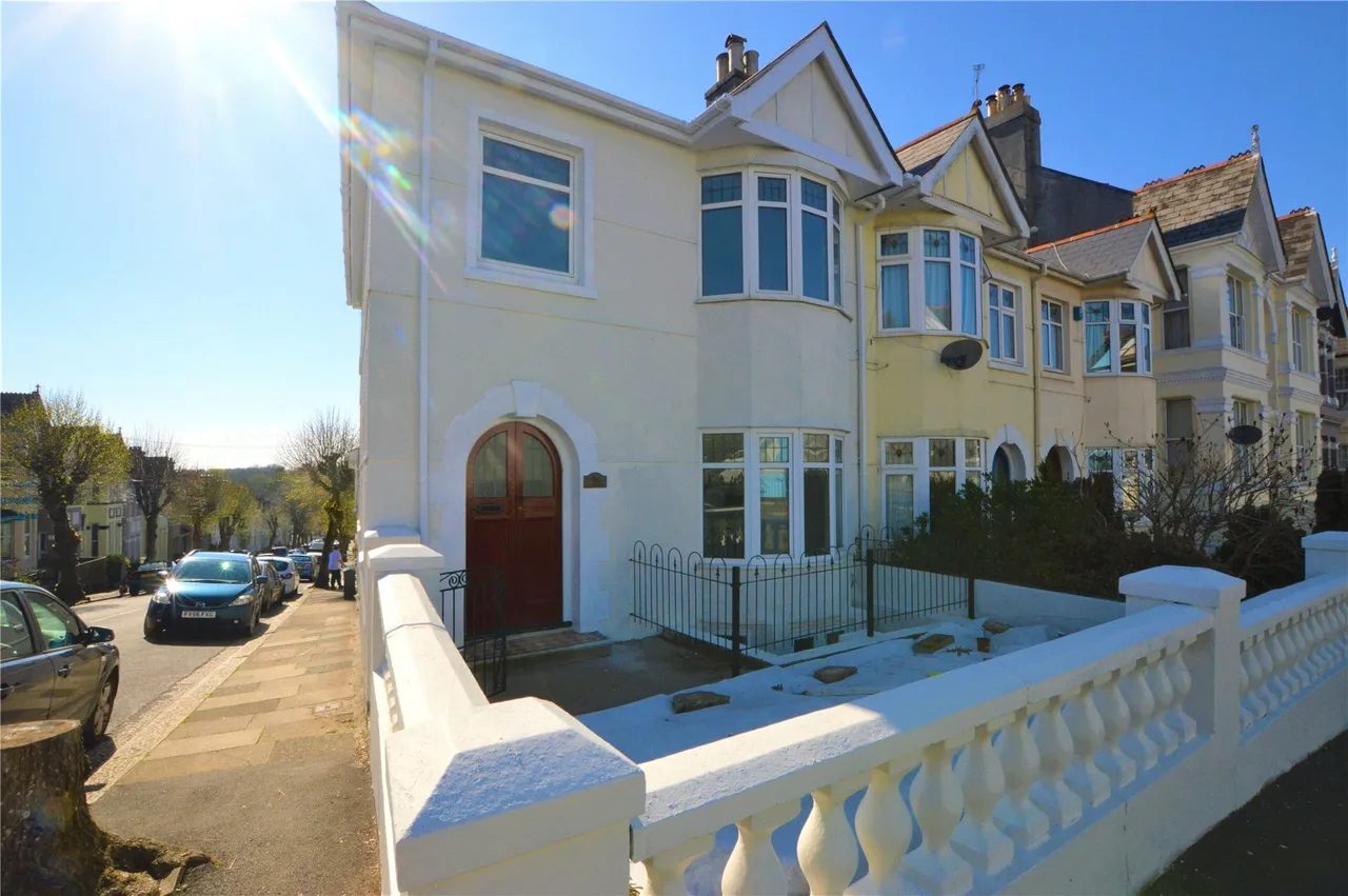 4 bed property for sale — Peverell Park Road, Plymouth, Devon, PL3