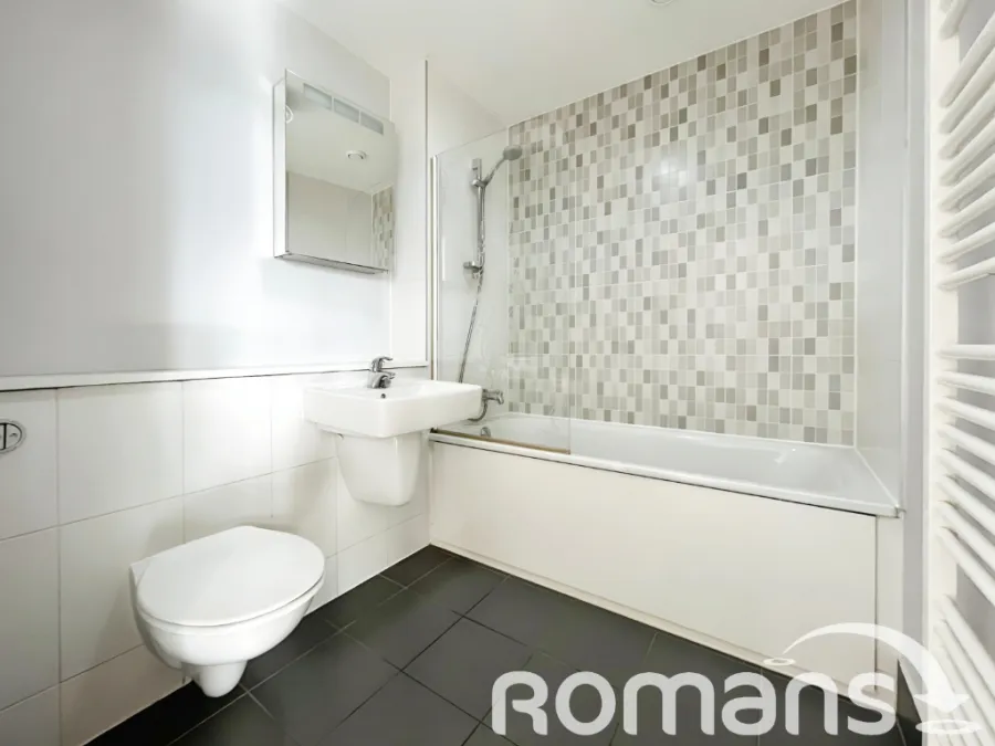 Alencon Link, Basingstoke, RG21, photo 8