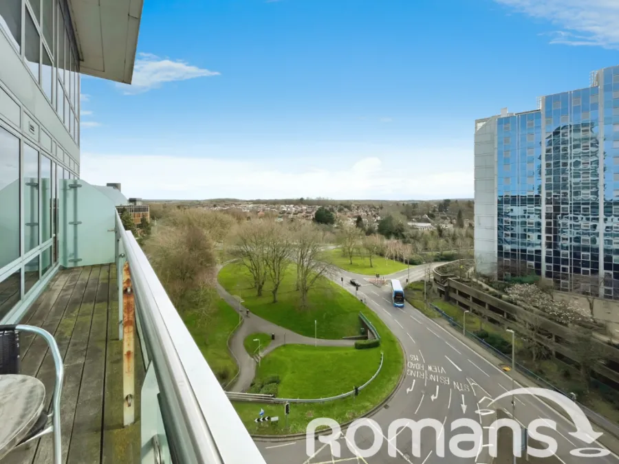 Alencon Link, Basingstoke, RG21, photo 2