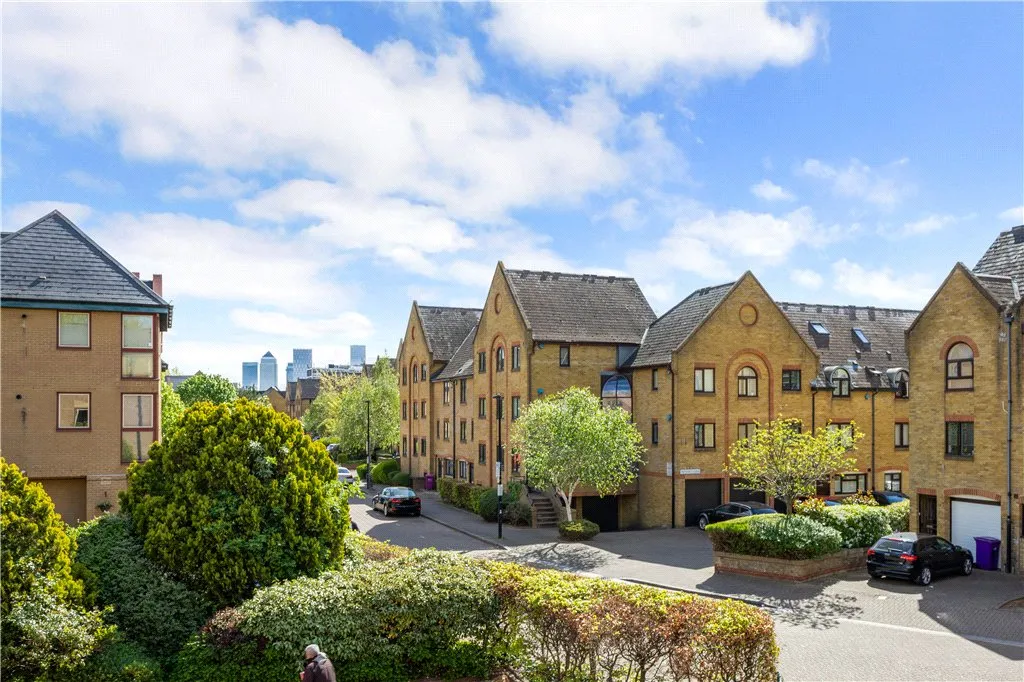 Bridgeport Place, London, E1W, photo 39