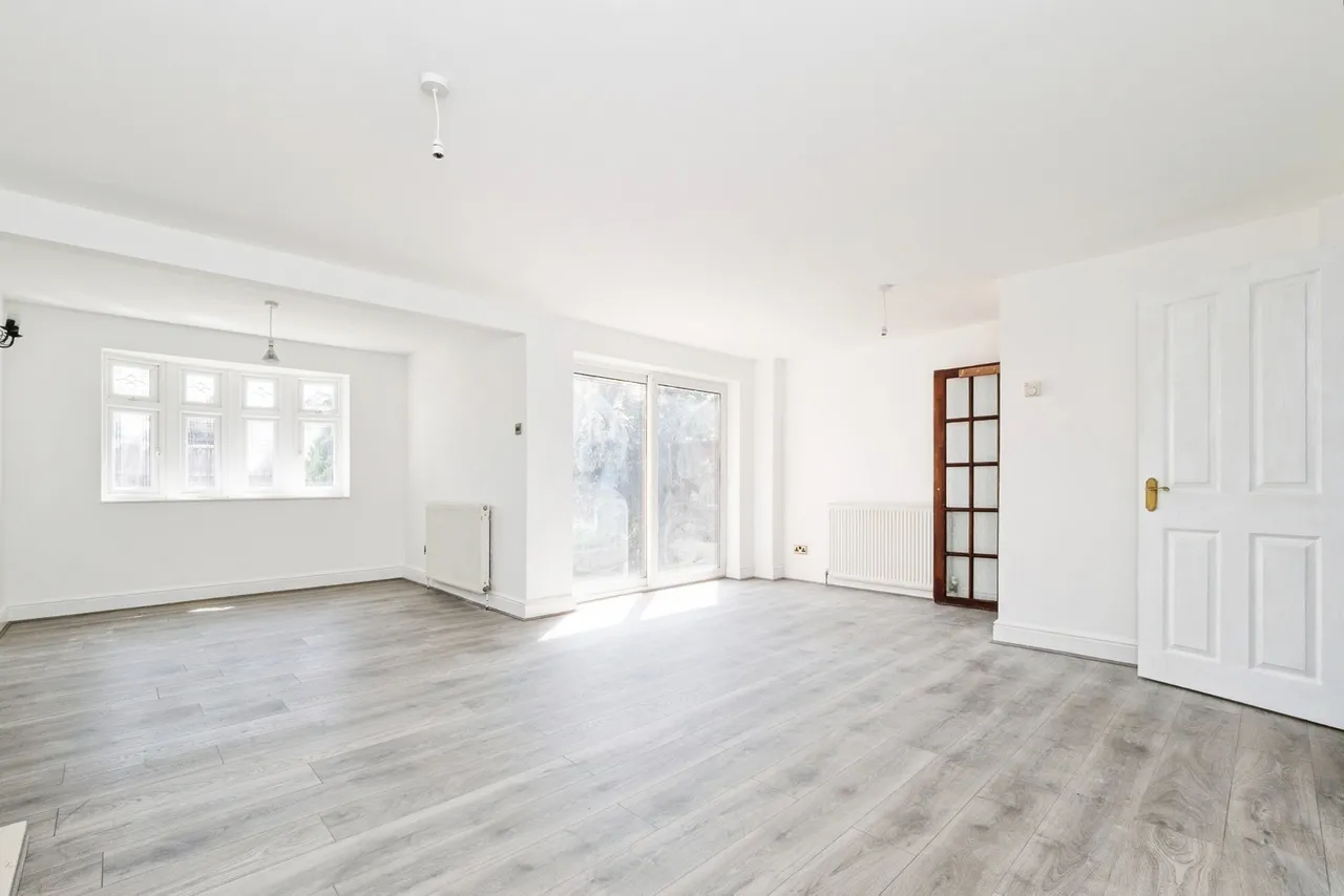 Abbey Wood Lane, Rainham, RM13, photo 5