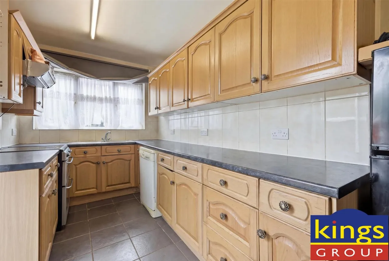 Kings Road, Edmonton, N18, photo 3